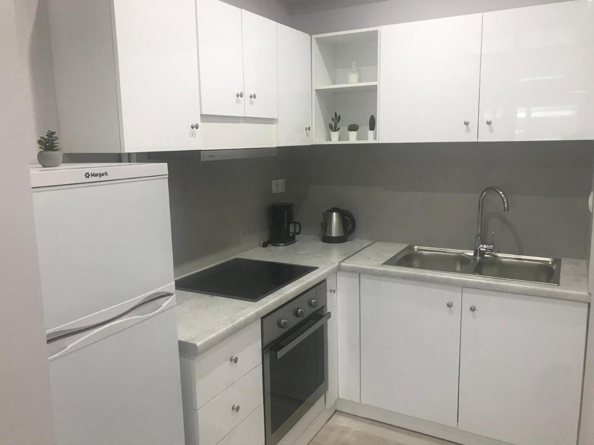 Eftopia Apartment Kalamata Bagian luar foto